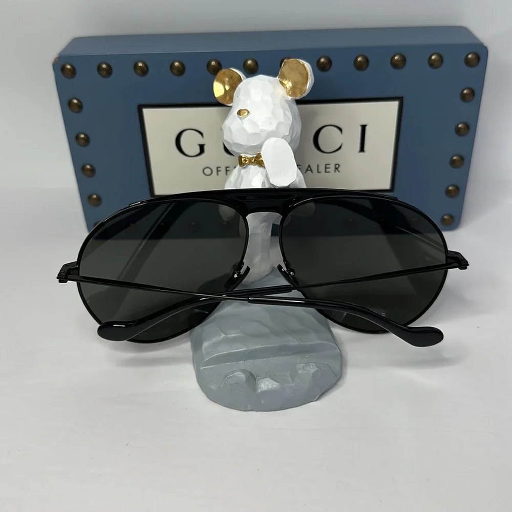 Authentic Gucci super light, stylish and bold design. The latest Gucci GG0908s